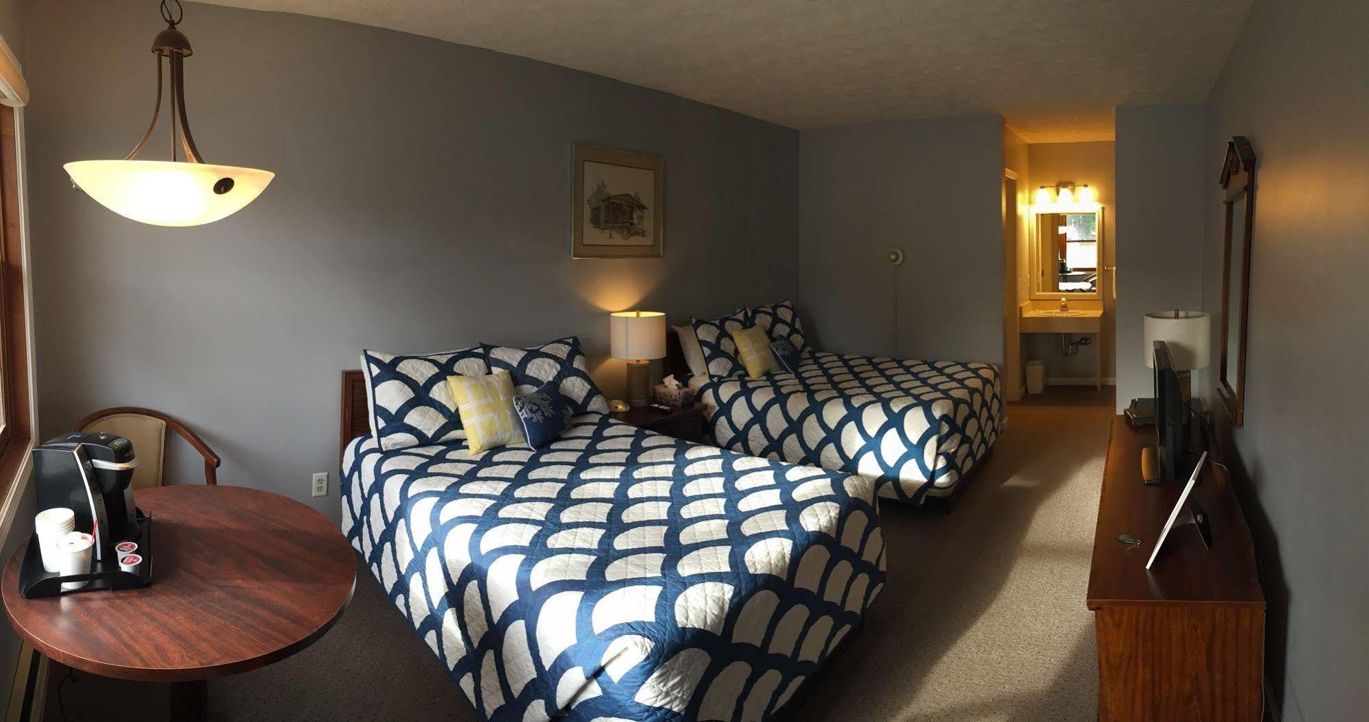Empire Lakeshore Inn Bagian luar foto